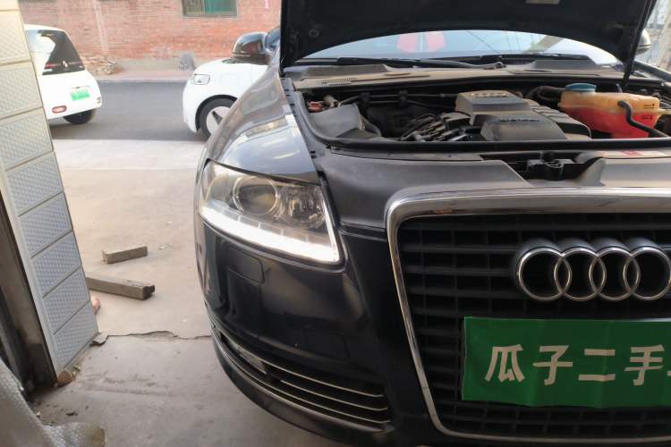 Used Audi A6L 2009 2.0 TFSI automatic standard version Engine Bay Right