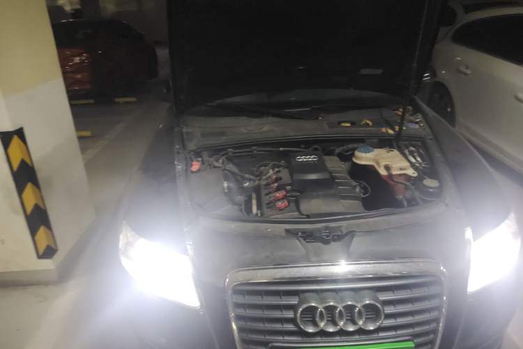 Used Audi A6L 2009 2.0 TFSI automatic standard version Engine Bay Right