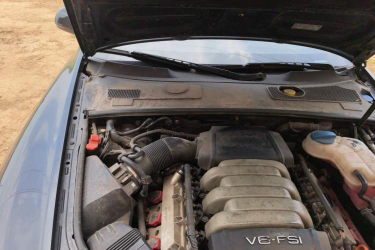 Used Audi A6L 2009 2.8 FSI quattro Luxury Model Engine Bay Right