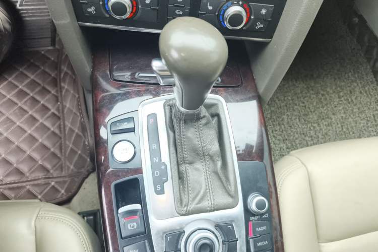 Used Audi A6L 2009 2.8 FSI quattro Luxury Model Gear Lever