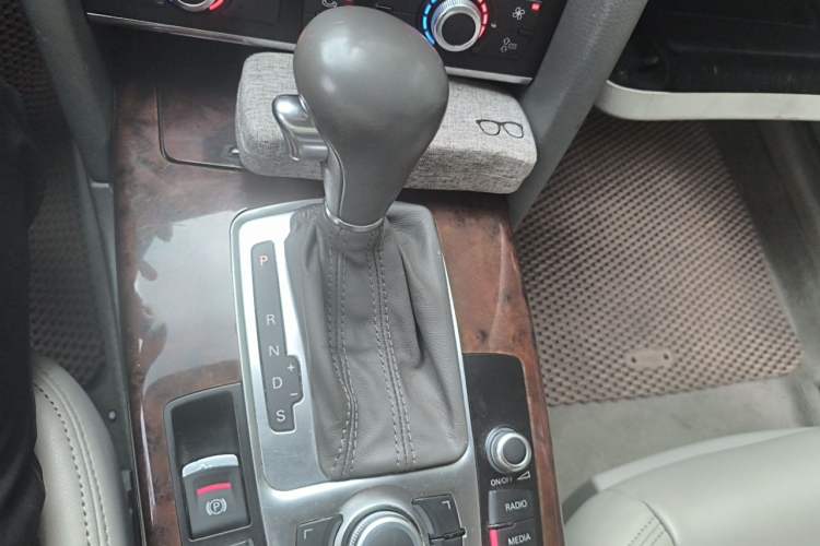Used Audi A6L 2009 2.4L Technology version Gear Lever