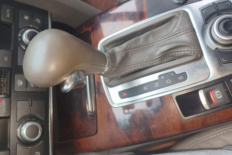 Used Audi A6L 2009 2.4L Technology version Gear Lever