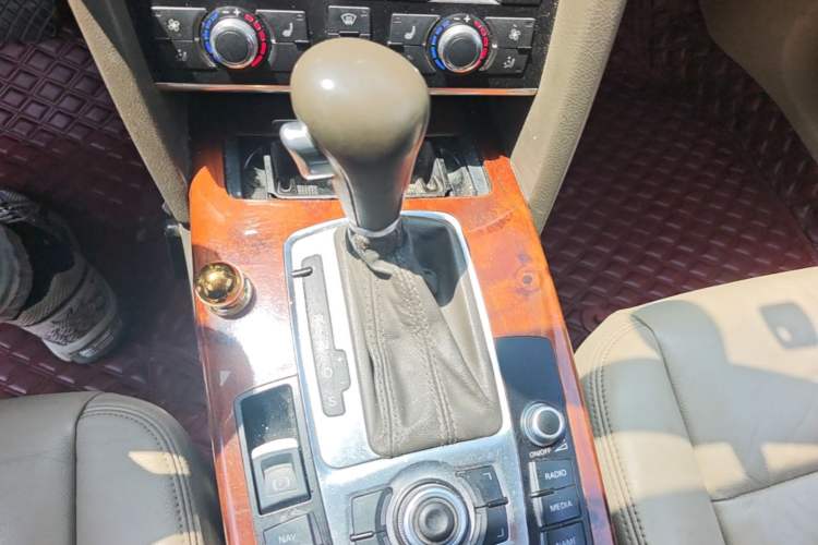 Used Audi A6L 2009 2.4L Comfort Edition Gear Lever