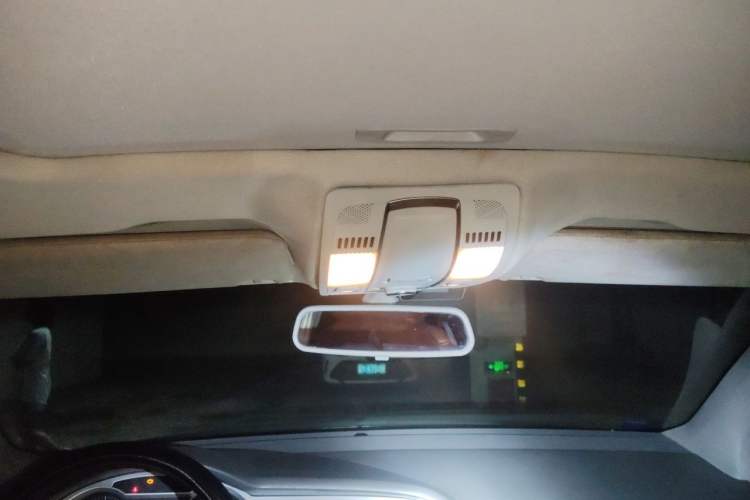 Used Audi A6L 2009 2.0 TFSI automatic standard version Headliner