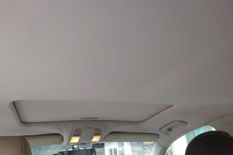 Used Audi A6L 2009 2.0 TFSI automatic standard version Headliner