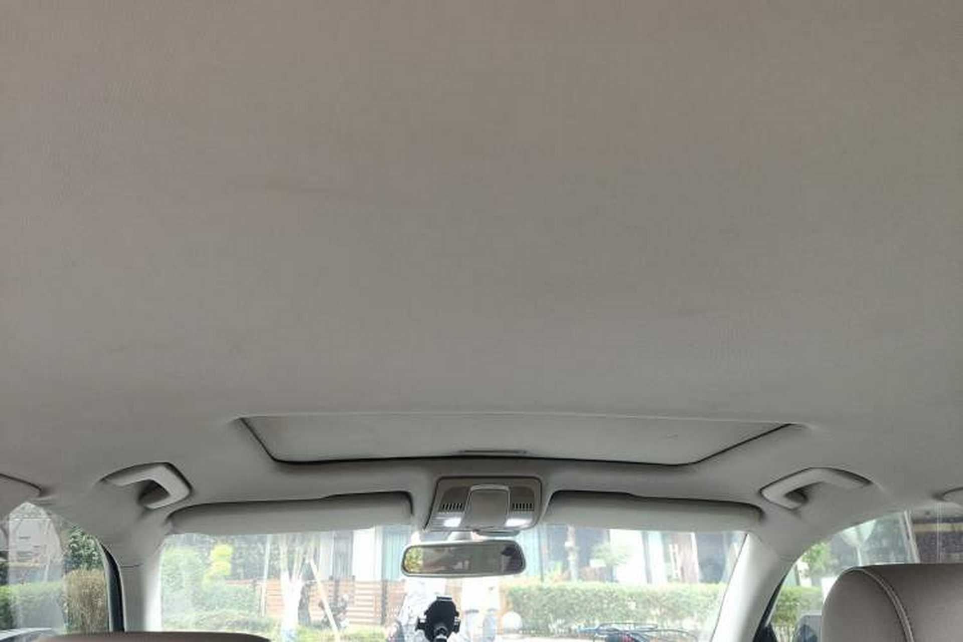 Used Audi A6L 2009 2.0 TFSI automatic standard version Headliner