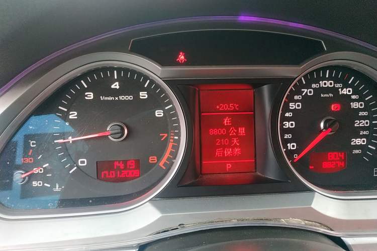 Used Audi A6L 2009 2.0 TFSI automatic standard version Instrument Cluster