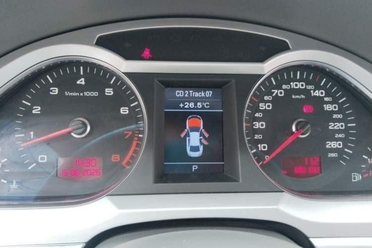Used Audi A6L 2009 2.4L Technology version Instrument Cluster