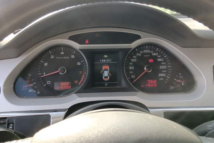 Used Audi A6L 2009 2.0 TFSI automatic standard version Instrument Cluster