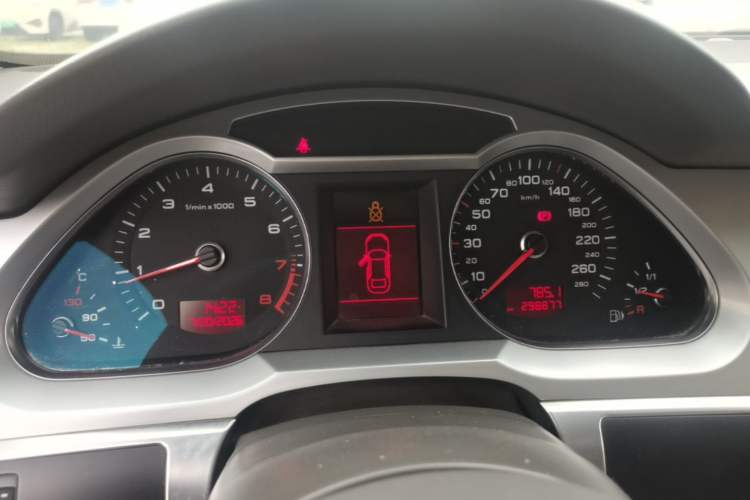 Used Audi A6L 2009 2.0 TFSI manual standard version Instrument Cluster