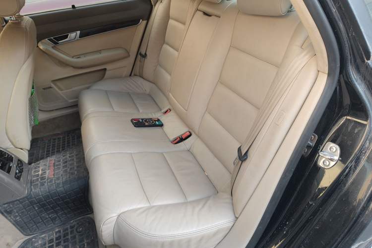 Used Audi A6L 2009 2.8 FSI Comfort & Entertainment Model Left Rear Seat