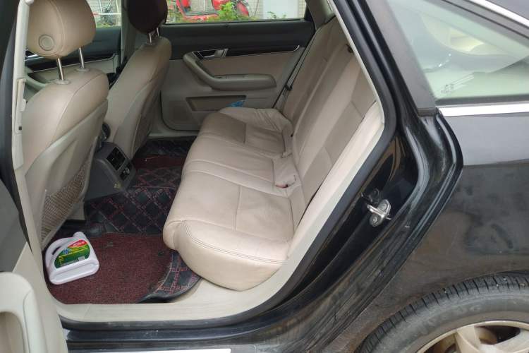 Used Audi A6L 2009 2.0 TFSI automatic standard version Left Rear Seat