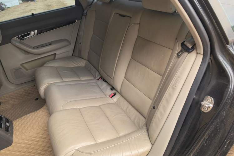 Used Audi A6L 2009 2.8 FSI quattro Luxury Model Left Rear Seat