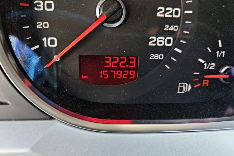 Used Audi A6L 2009 3.0 TFSI quattro Luxury Model Odometer Close Up