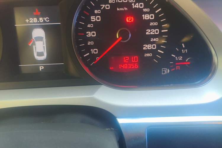 Used Audi A6L 2009 2.4L Technology version Odometer Close Up