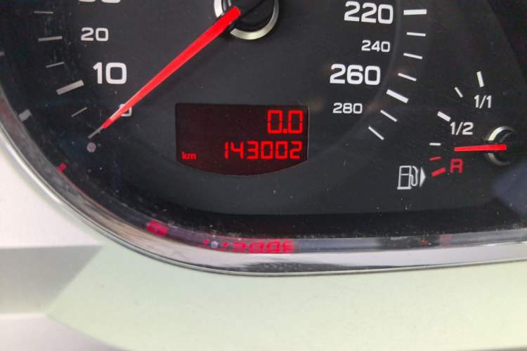 Used Audi A6L 2009 2.8 FSI quattro Luxury Model Odometer Close Up