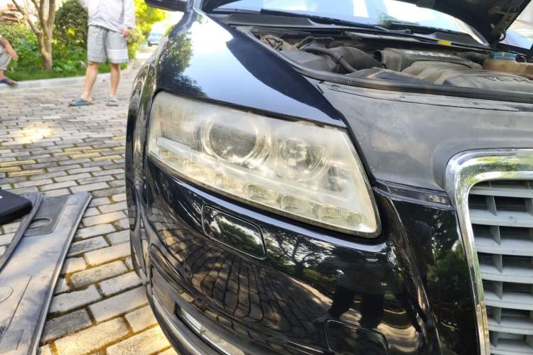 Used Audi A6L 2009 2.8 FSI Comfort & Entertainment Model Right Front Headlight