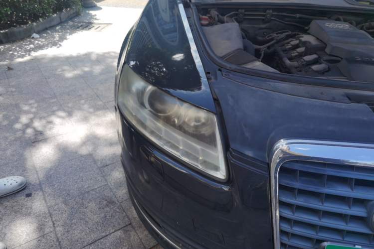 Used Audi A6L 2009 2.0 TFSI automatic standard version Right Front Headlight