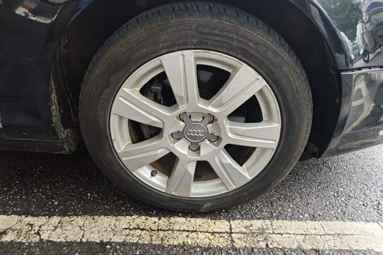 Used Audi A6L 2009 2.4L Comfort Edition Right Front Wheel Hub