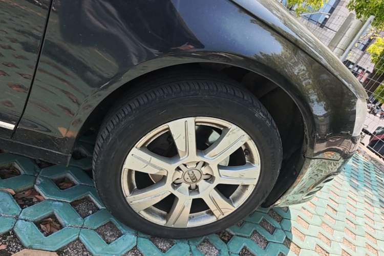 Used Audi A6L 2009 2.4L Comfort Edition Right Front Wheel Hub