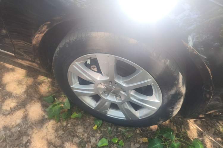 Used Audi A6L 2009 2.4L Technology version Right Front Wheel Hub