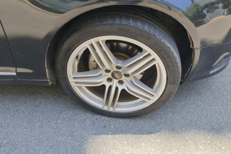 Used Audi A6L 2009 2.8 FSI quattro Luxury Model Right Front Wheel Hub