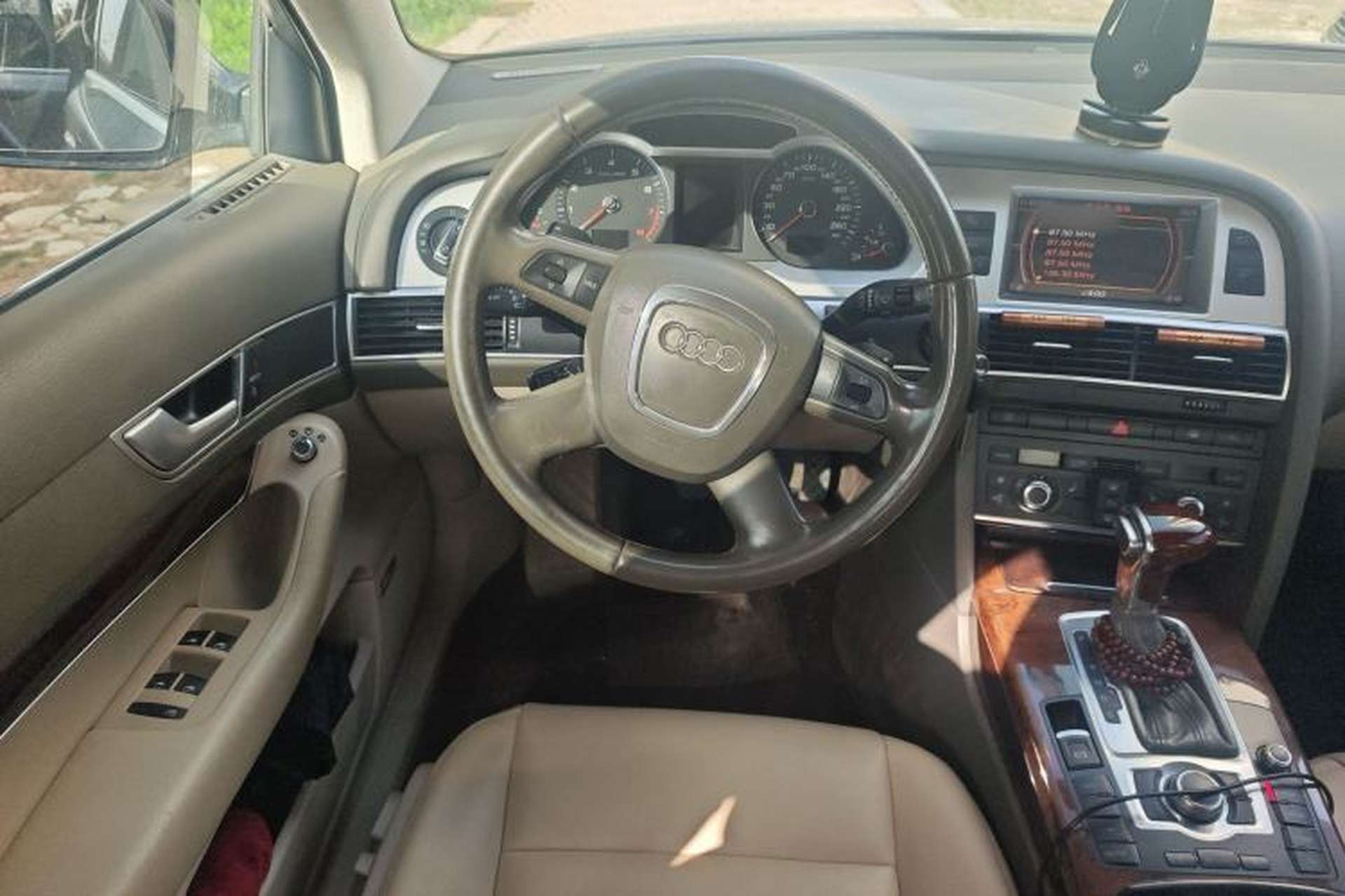 Used Audi A6L 2009 2.8 FSI Comfort & Entertainment Model Steering Wheel