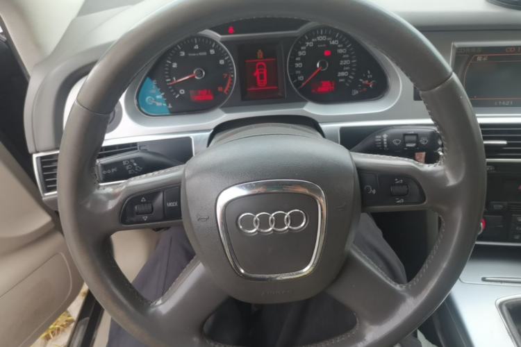 Used Audi A6L 2009 2.0 TFSI manual standard version Steering Wheel