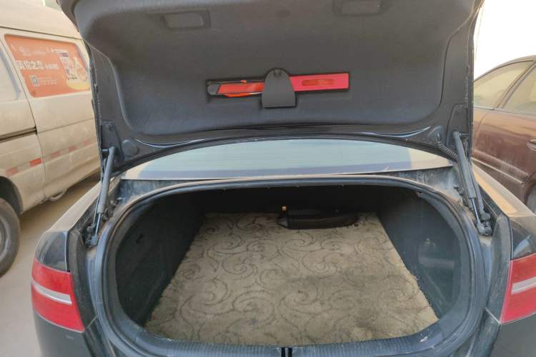 Used Audi A6L 2009 2.8 FSI Comfort & Entertainment Model Trunk