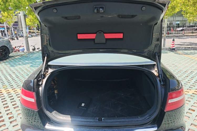 Used Audi A6L 2009 2.4L Comfort Edition Trunk