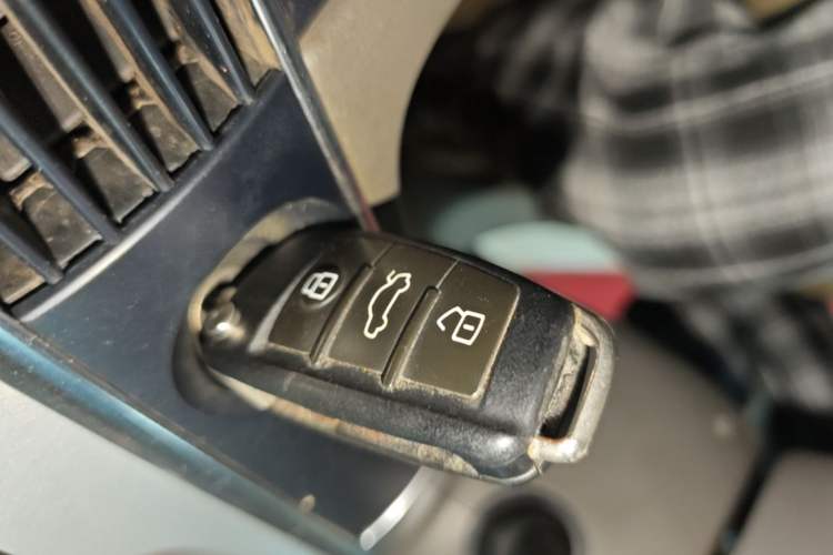 Used Audi A6L 2009 2.4L Technology version Vehicle Key