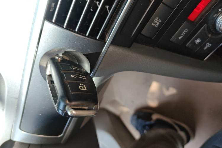 Used Audi A6L 2009 2.4L Technology version Vehicle Key