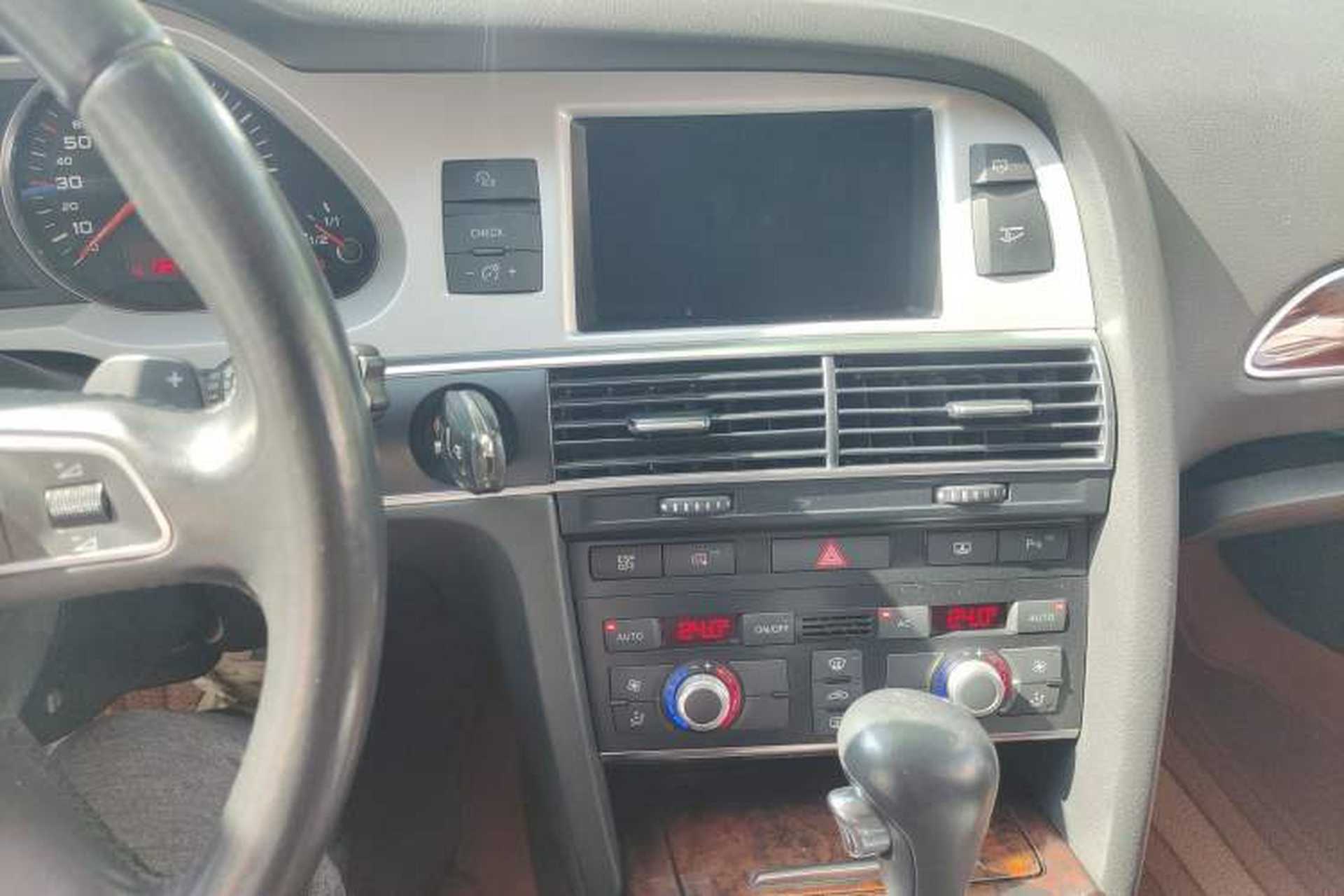 Used Audi A6L 2009 2.4L Technology version Audio And AC Panel