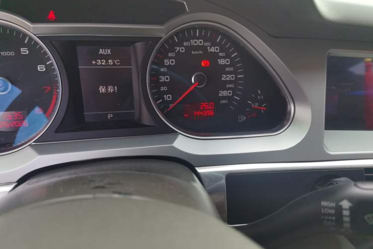 Used Audi A6L 2009 2.4L Technology version Odometer Close Up