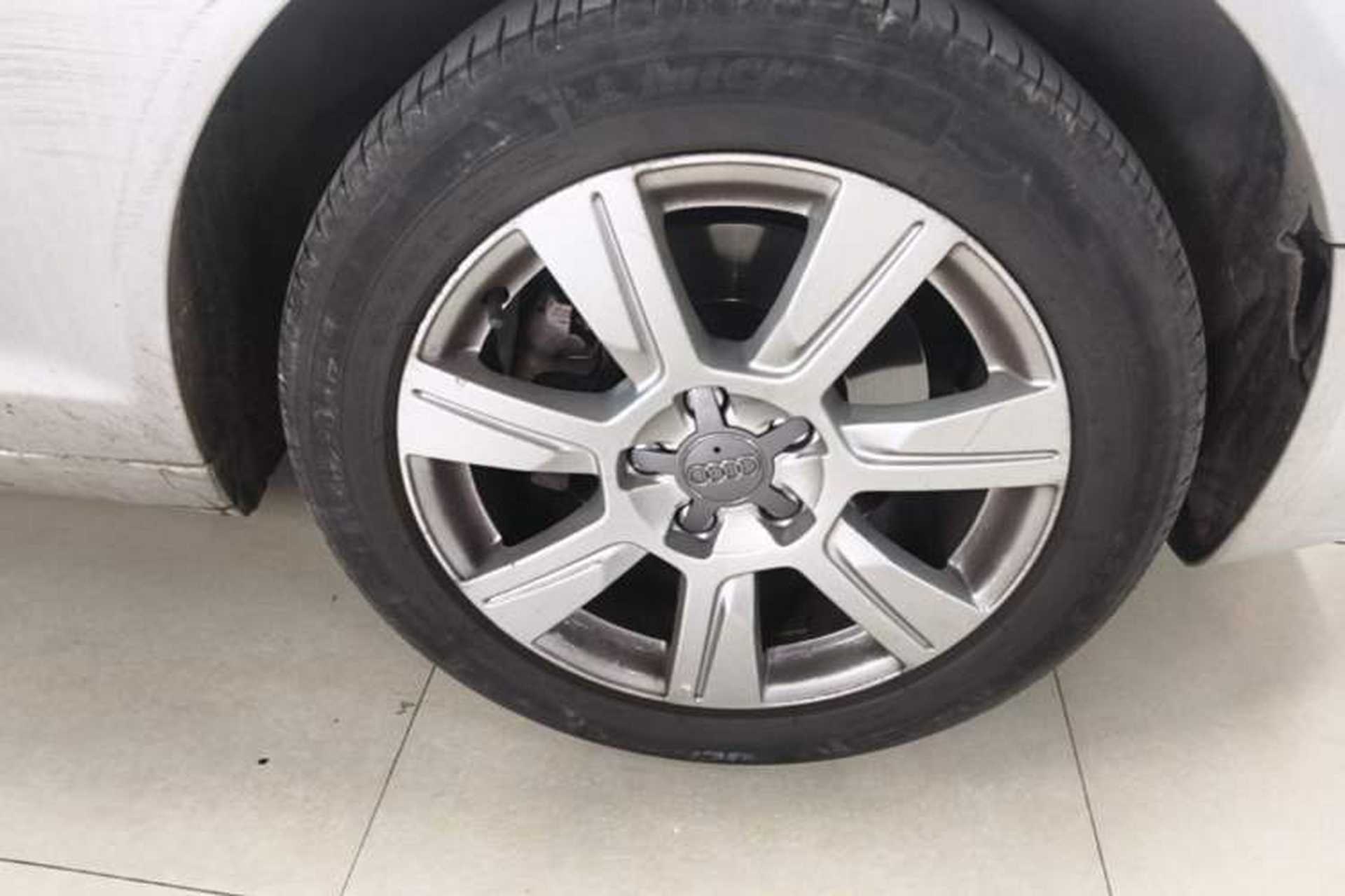 Used Audi A6L 2009 2.4L Comfort Edition Right Front Wheel Hub