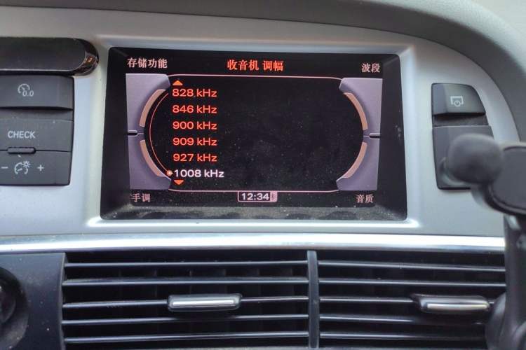 Used Audi A6L 2010 2.4L Comfort Edition Audio And AC Panel
