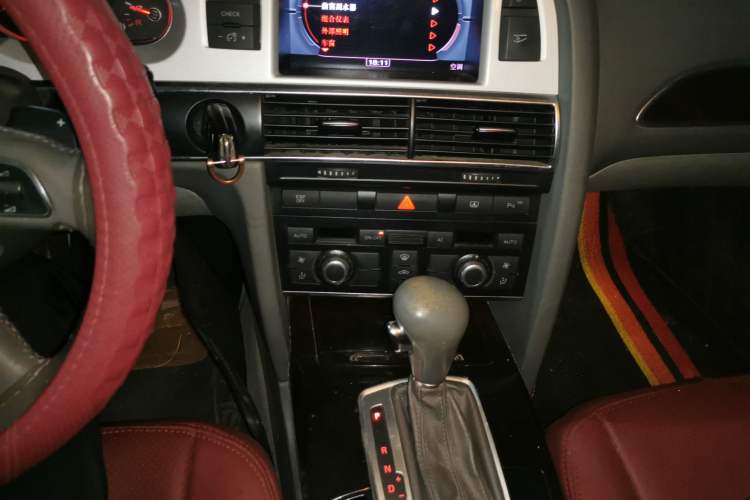 Used Audi A6L 2010 2.0 TFSI Automatic Standard Edition Audio And AC Panel