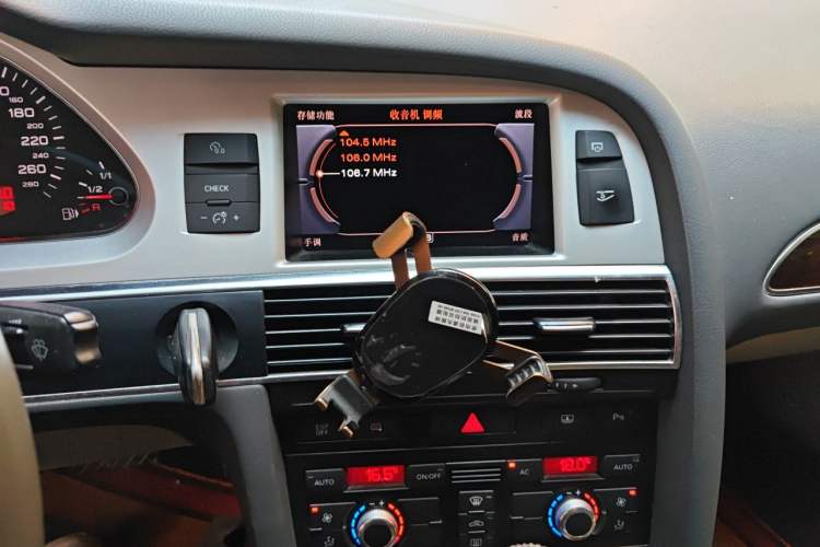 Used Audi A6L 2010 2.4L Technology Edition Audio And AC Panel