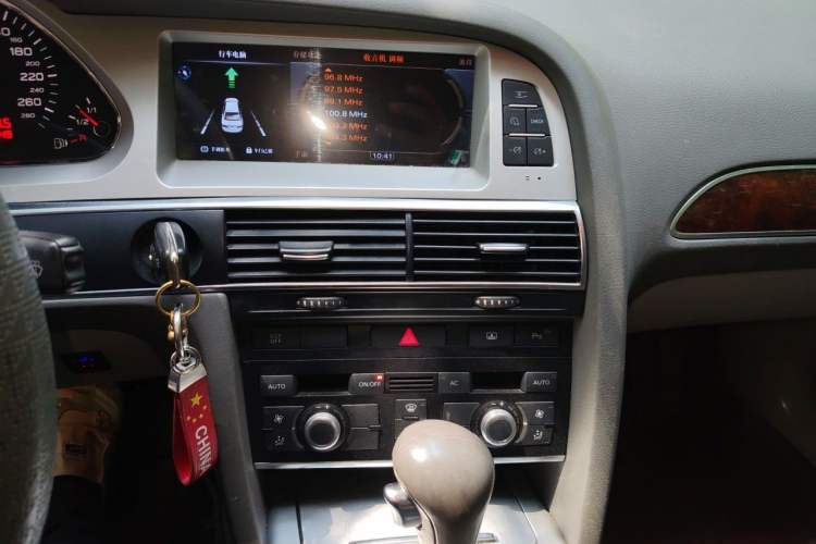 Used Audi A6L 2010 2.0 TFSI Automatic Standard Edition Audio And AC Panel