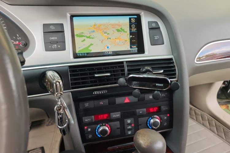 Used Audi A6L 2010 2.4L Technology Edition Audio And AC Panel
