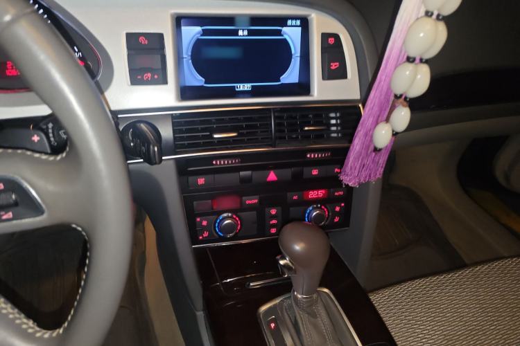 Used Audi A6L 2010 2.4L Technology Edition Audio And AC Panel