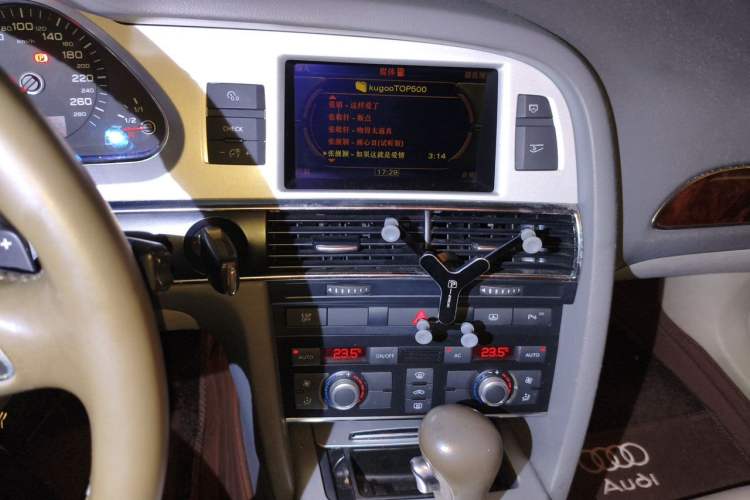 Used Audi A6L 2010 2.0 TFSI Automatic Standard Edition Audio And AC Panel