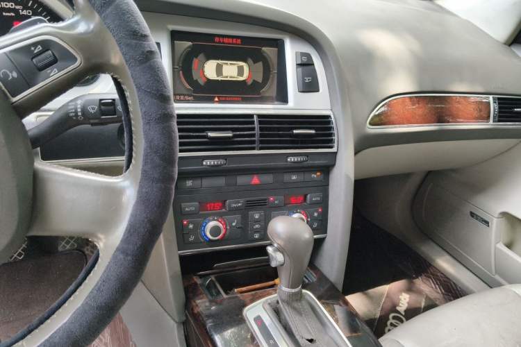 Used Audi A6L  Audio And AC Panel