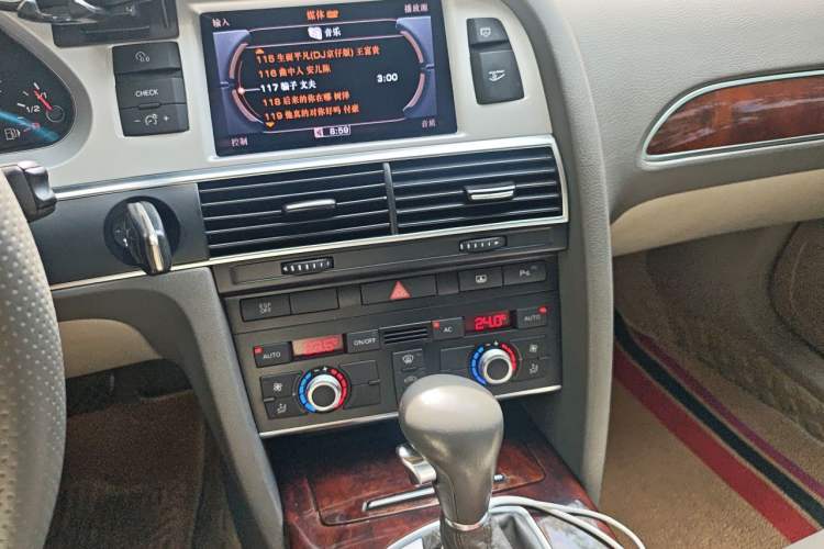 Used Audi A6L 2010 2.4L Technology Edition Audio And AC Panel
