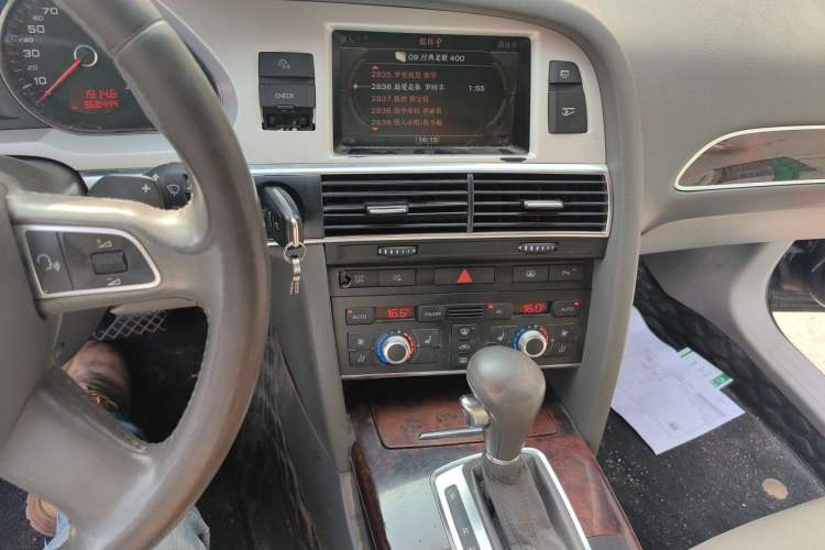 Used Audi A6L 2010 2.4L Comfort Edition Audio And AC Panel