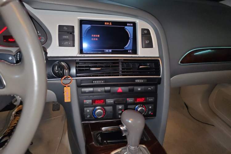 Used Audi A6L 2010 2.4L Technology Edition Audio And AC Panel