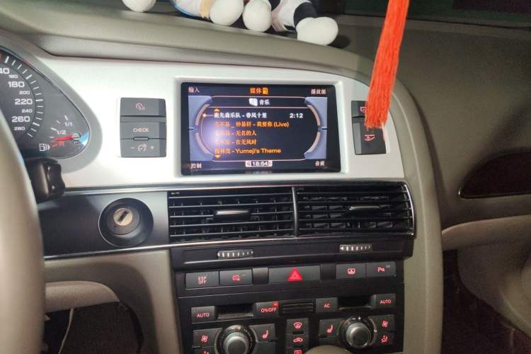 Used Audi A6L 2010 2.4L Comfort Edition Audio And AC Panel