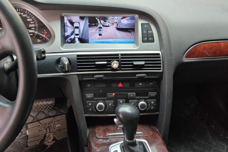 Used Audi A6L 2010 2.0 TFSI Automatic Standard Edition Audio And AC Panel