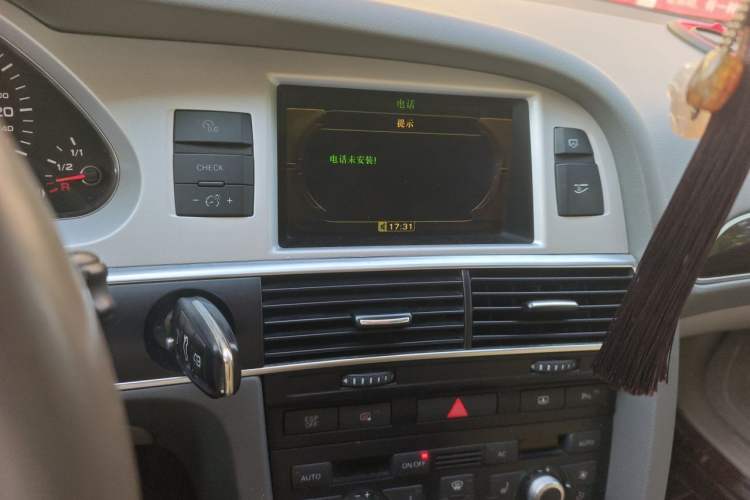 Used Audi A6L 2010 2.4L Comfort Edition Audio And AC Panel