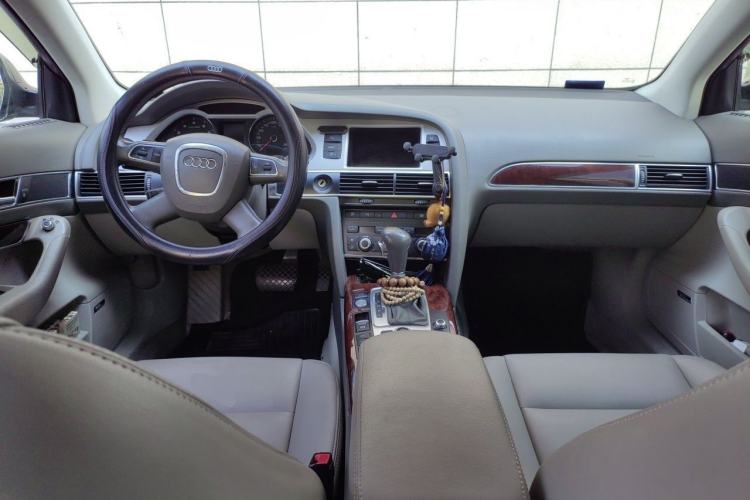 Used Audi A6L 2010 2.4L Comfort Edition Center Console